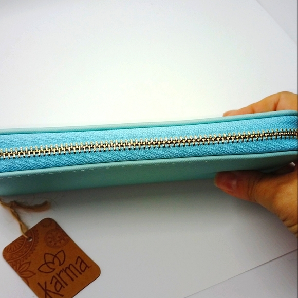 SOLD     NWT Karma Turquoise Wallet with Sea Turtles and - Picture 7 of 11